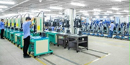 靈科超聲波機(jī)器裝配間