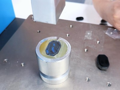 靈科超聲波-電子產品焊接