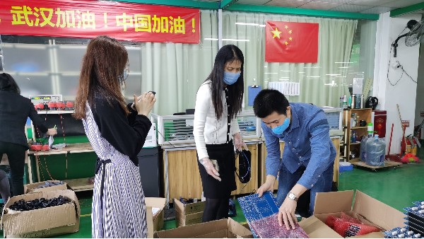 珠海市香洲區(qū)科工信局翁局長(zhǎng)一行蒞臨靈科關(guān)懷指導(dǎo)抗疫復(fù)產(chǎn)