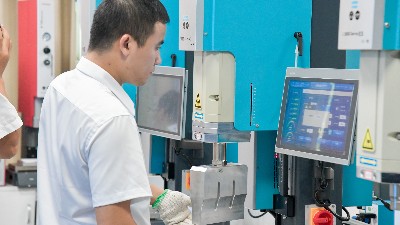 珠海平沙超聲波焊接機：當“小鎮車間”遇上“<i style='color:red'>精密焊接</i>”升級潮